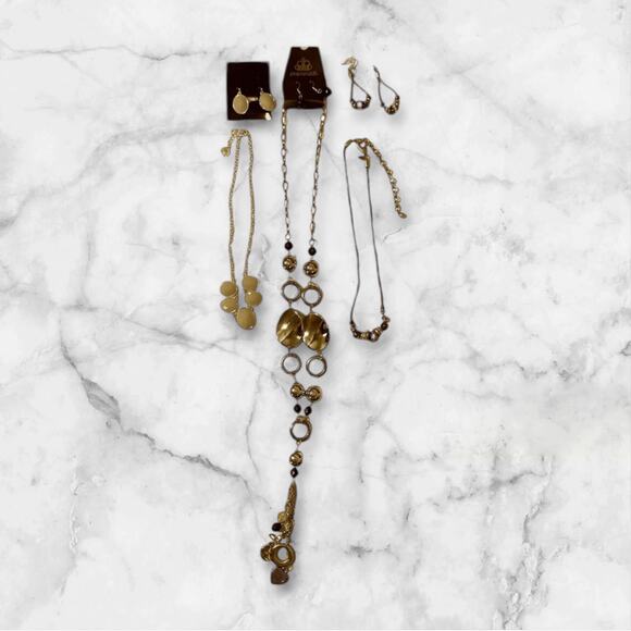 Fashion Jewelry lots -LC-Paparazzi Chico Necklace and Earrings  Wearable Sets - Picture 3 of 6